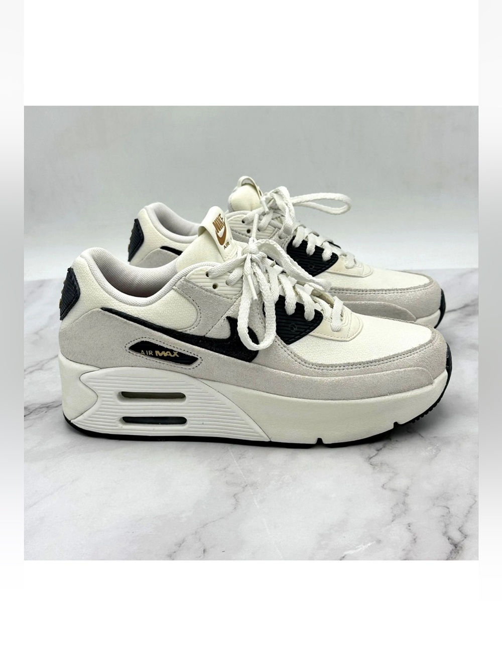 Nike Air Max 90 LV8 Shoes Womens Size 8 White Black Suede Platform HQ3497-100 - Picture 2 of 13